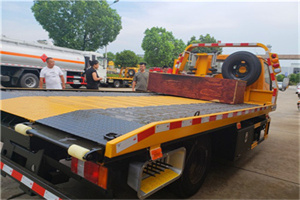 石台附近拖车电话号码服务